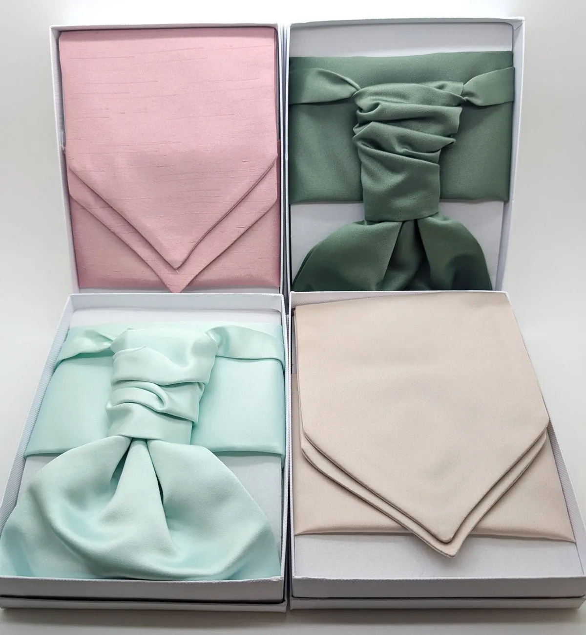 Mauve Wedding Cravat