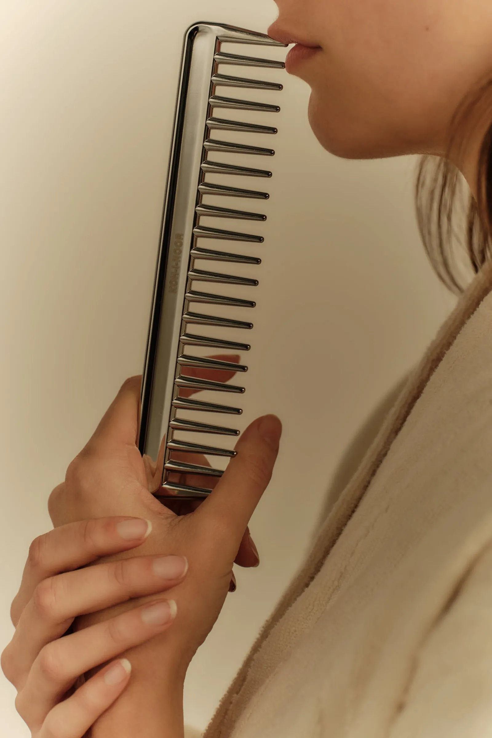 METALLI WIDE TOOTH COMB by KOH-I-NOOR